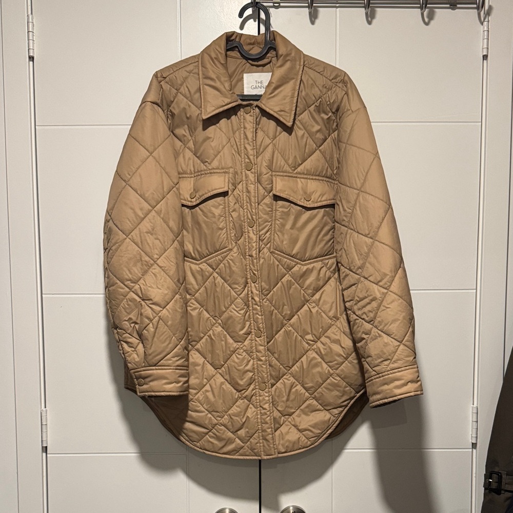 WILFRED - The Ganna - Camel Quilted Jacket